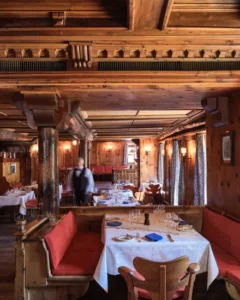 badrutts-palace-food-and-beverage-restaurants-chesa-veglia-patrizier-stuben-interior-venue