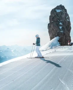 gstaad_palace-luxury-hotel-switzerland-winter-glacier_300_72dpi